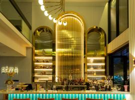 PĀMA Boutique Hotel & Bistro，位于岘港的酒店