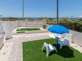 Oneiro, Unterkunft am Strand mit großer Terrasse