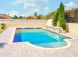 Nice Home In Linxe With Kitchen