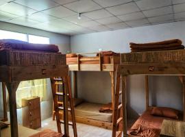 Seven Nine Hostel - Calm place to sleep，位于班泰的酒店