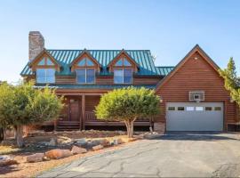 Zion Timberline Villa Large Log Home Near Zion，位于奥德维尔的酒店