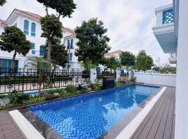 Villa 10 Ngủ Luxury - Sun Ferria sát biển Bãi Cháy，位于下龙湾的别墅