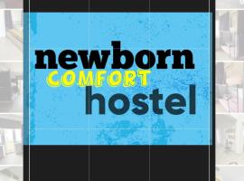 NEWBORN comfort HOSTEL the biggest hostel of town with best location，位于普里什蒂纳的酒店