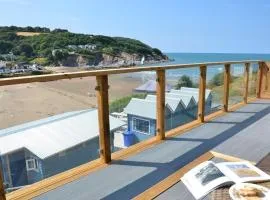 Pabell Pren Glamping - by Aberporth Beach Holidays