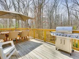 Forest-View Deck and Fire Pit Poconos Escape!