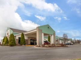 Best Western Liverpool-Syracuse Inn & Suites，位于利物浦的酒店