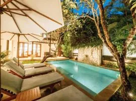 Majestic 3 BR Private Pool Villa NE18