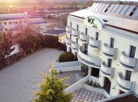 WX Hotel，位于布拉迪斯拉发城堡院子里附近的酒店