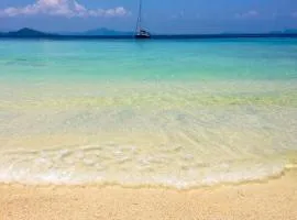 克拉丹海滩度假酒店