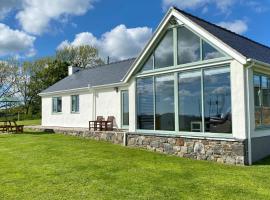 Beautiful private farm Cottage in Anglesey，位于Pentraeth的酒店