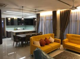 Batu Ferringhi Home Near Beach in Penang，位于峇都丁宜的酒店