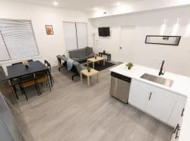 Mins to NYC - Lavish modern 2-bed apartment