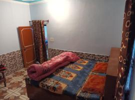 Badal Home Stay @ Jawalaji，位于康格拉的酒店