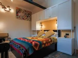 Cosy countryside retreat - Pogo