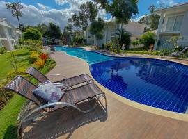 Seven Heaven Vacation Arraial D'ajuda - Alto da Pitinga - casa 3 suítes，位于阿拉亚尔达茹达的酒店