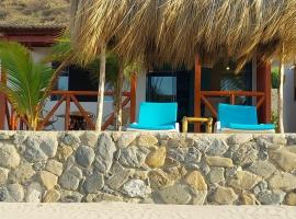 Casuarinas del Mar Habitacion Playa，位于卡诺阿斯德蓬萨尔的公寓式酒店