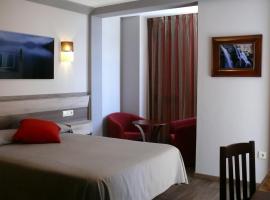 Hotel Gran Casona de Sanabria，位于普韦布拉桑纳比亚的酒店