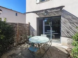 Lovely Home In Saint-Laurent-De-La-Cabrerisse