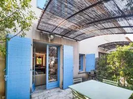 Nice Home In Saint-Laurent-De-La-Ca