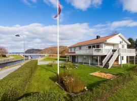 Gorgeous Home In Lindesnes With Kitchen，位于Spangereid的酒店