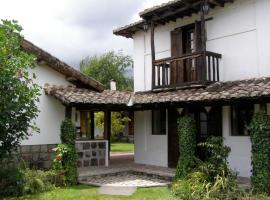 Hostería Hotel Cuello de Luna - Cotopaxi - Country Inn，位于Lasso的山林小屋