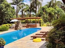 Chácara dos Sonhos com Piscina e Hidromassagem