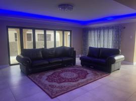 Rental house in Bluewater Bay，位于Gqeberha的酒店