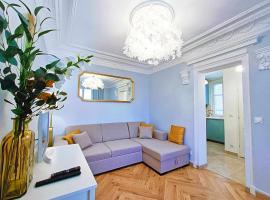 Au Petit Trianon Bleu，位于凡尔赛的公寓