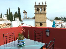 Typical Andalusian house in the center of Ronda / Casa típica andaluza en el centro de Ronda.，位于隆达的度假屋