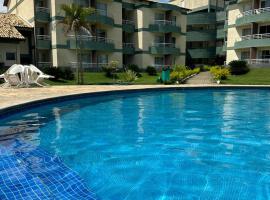 Apartamento Flat Condomínio Village，位于皮拉伊河畔巴拉的带停车场的酒店
