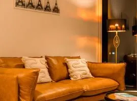 Pure Luxury Modern Apt Heart of CBD Lev 24
