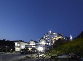 Goheung hayan noeul hotel，位于Goheung的酒店