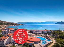 Corinthia Baška Sunny Hotel，位于巴斯卡的酒店