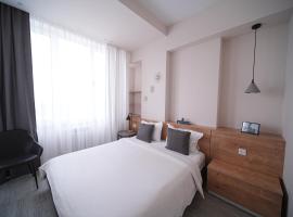Sweet Home Apart-Hotel，位于埃里温的酒店
