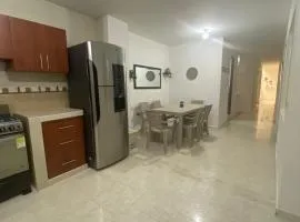 Casa de 4 habitaciones, excelente ubicación