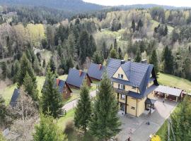 SIEDLISKO HARENDA BIESZCZADY，位于恰尔纳的酒店