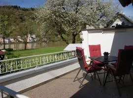 Moselblick - Ferienwohnung an der Uferpromenade