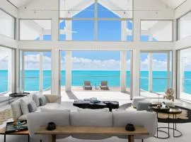 La Mer South, Luxury Oceanfront on Sapodilla Bay