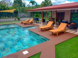 Casa Oasis La Fortuna Private Pool AC & WiFi 100 mbps，位于San Francisco的酒店