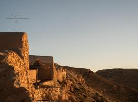 The berber Ksar，位于Medenine的山林小屋