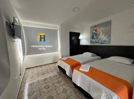 HOTEL HERNANDO HENRY，位于圣安德烈斯圣安德列斯岛国际机场 - ADZ附近的酒店
