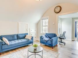 Weymouth Apartment Close to Beaches and Boston!，位于韦茅斯的酒店