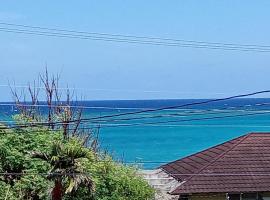 Discover Paradise: Budget Studio Beach Condo Beckons on Jamaica's North Coast!，位于圣玛丽的酒店