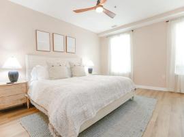 Sojourn Sanctuary Seaside Escape 3 BR，位于弗吉尼亚海滩的酒店