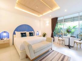 Costa Village Jacuzzi Bangsaray，位于邦萨雷乌塔堡罗勇-芭堤雅国际机场 - UTP附近的酒店