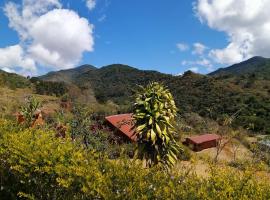 Mario´s Lodge Providencia，位于Copey的酒店