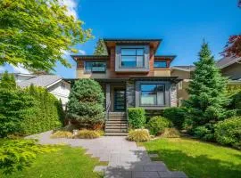 Charming Modern Home Near Downtown and UBC