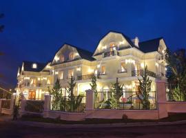 Da Tuong Luxury Villa Hotel，位于大叻的酒店