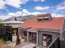 Cherie's Lakeside - Queenstown Holiday Home