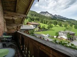 Cozy feel good holiday apartment in Leogang